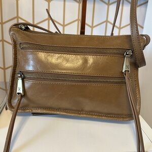 HOBO Purse Crossbody CRISTEL Organizer Convertible Clutch Bag Cognac Brown. EUC.